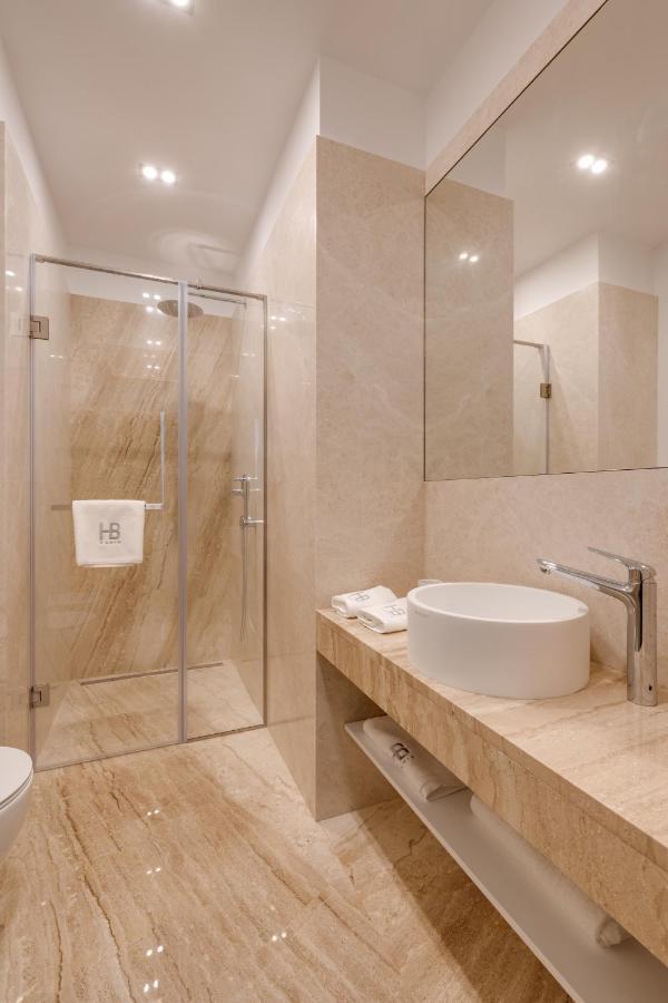 Basis Apartments - Adults Only Kyiv Exterior photo